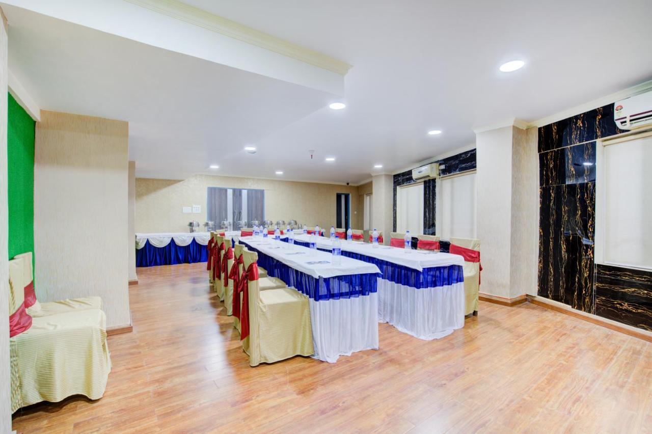Hotel Mahadev Palace Деогарх Экстерьер фото