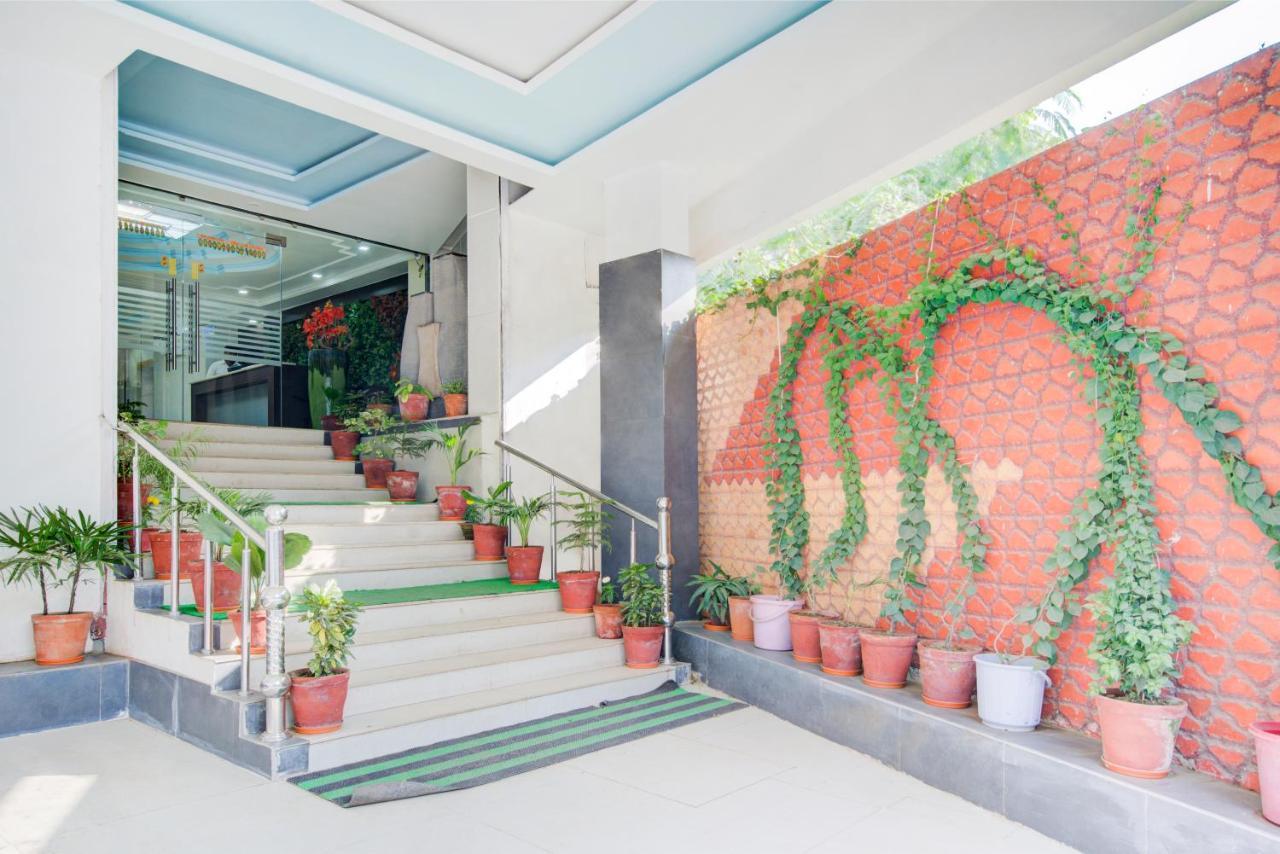 Hotel Mahadev Palace Деогарх Экстерьер фото