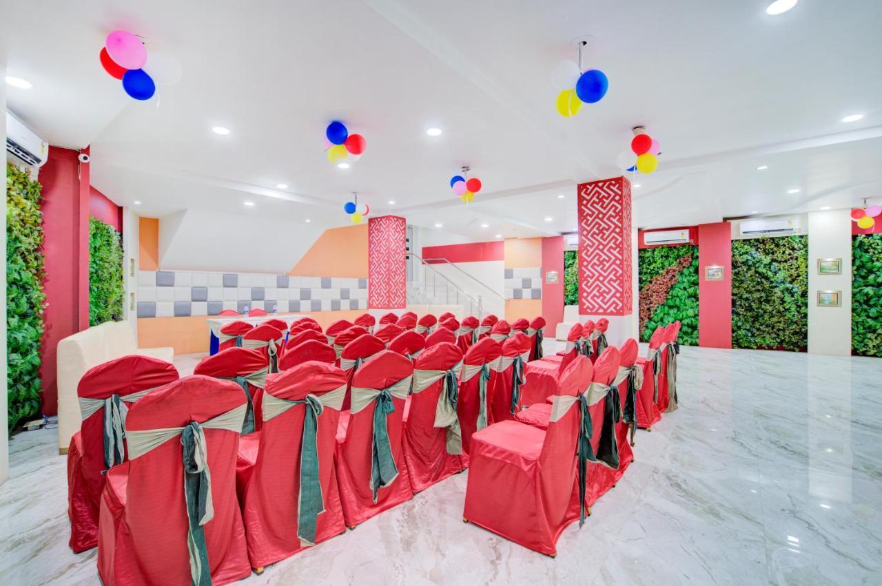 Hotel Mahadev Palace Деогарх Экстерьер фото